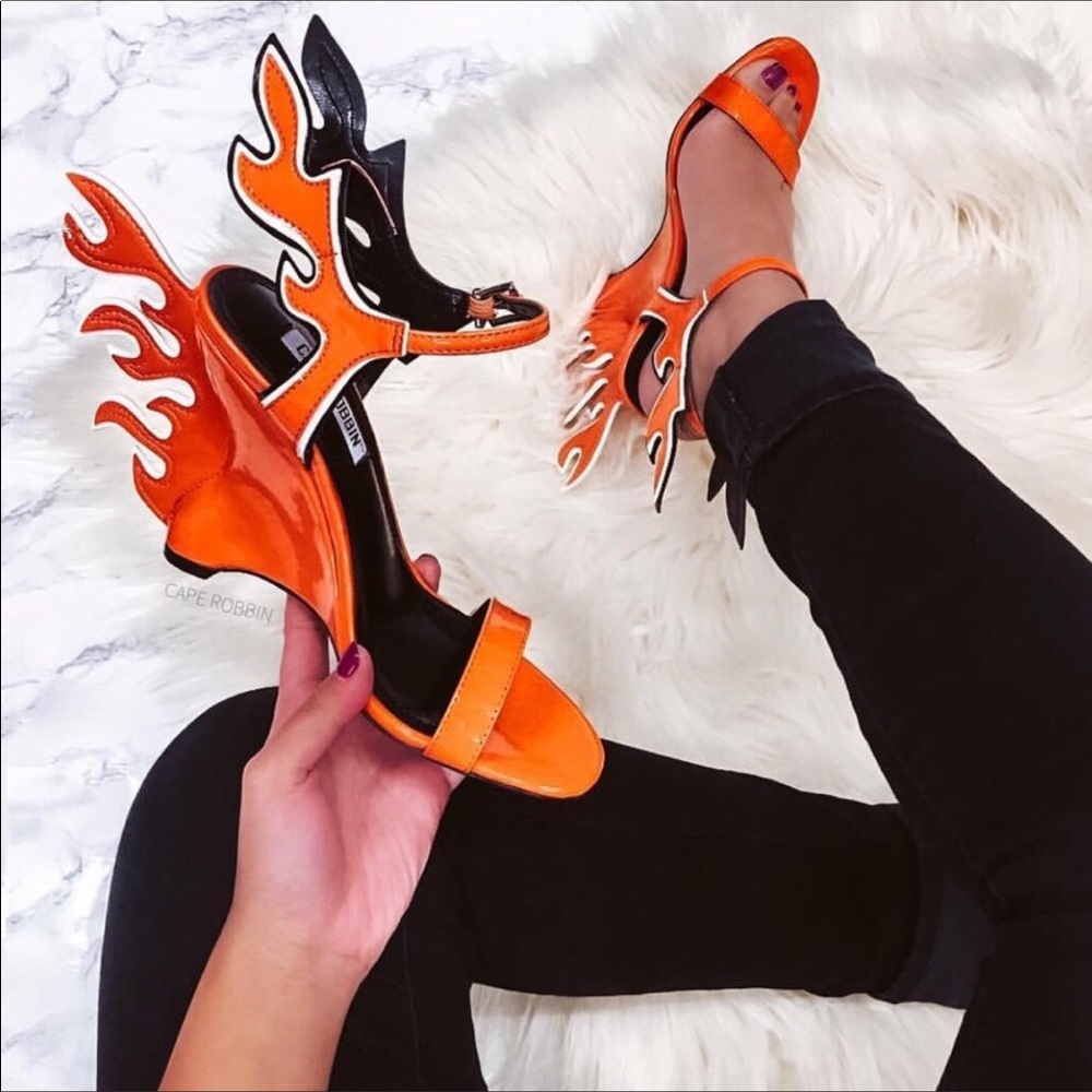 Orange & Black Flamed wedges. - Picture 5 of 6